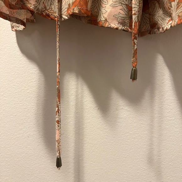 floral top - Picture 5 of 5